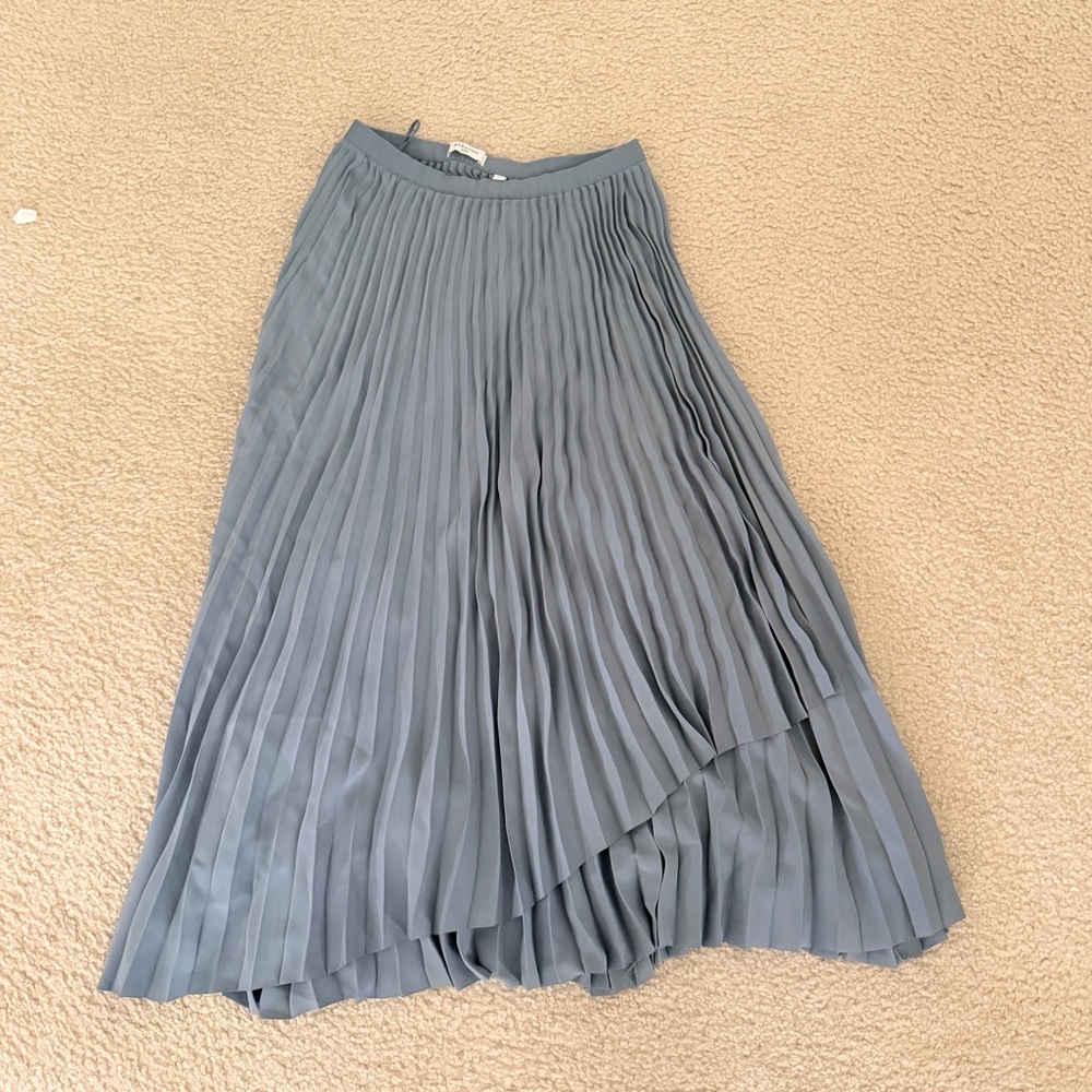 Babaton Steel Gray Pleated High-Low Midi Skirt